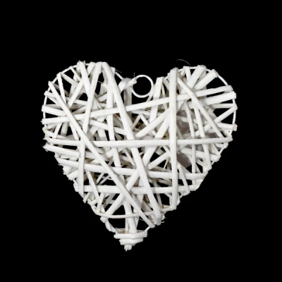 DM-DEKORACJA WIKLINOWA SERCE BIAŁE 20X20CM DM02E