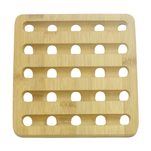 TAD-PODKŁADKA BAMBUSOWA AŻUROWA KWADRAT 18X18CM