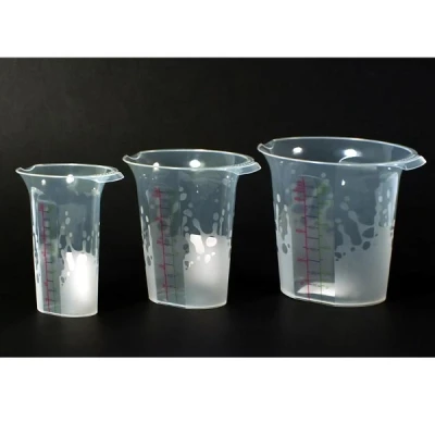 POJEMNIKI PLASTIKOWE MIARKA DO ODMIERZANIA MLEKA WODY 3szt. 0,25+0,5+1L