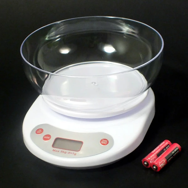 BM- WAGA KUCHENNA ELEKTRONICZNA FB-03