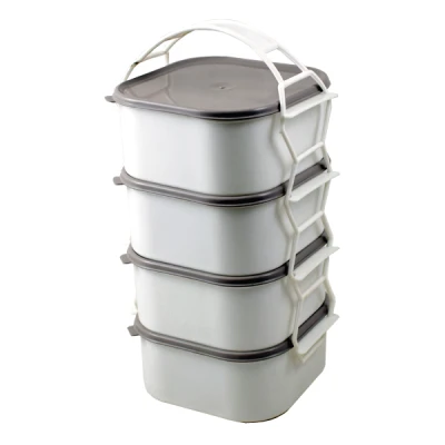 MENAŻKA PLASTIKOWA *4* KWADRAT