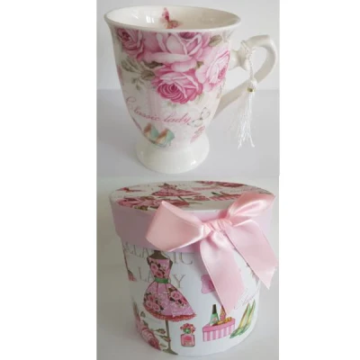 MMG-KUBEK PORCELANOWY W PUDEŁKU OZDBNYM *SUKIENKA* 37041