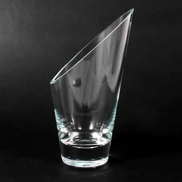 KR-WAZON SZKLANY SKOŚNY 24,7CM G001 23-3192