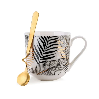 MON-KUBEK Z ŁYŻECZKĄ 550ML *LOLA* 7535