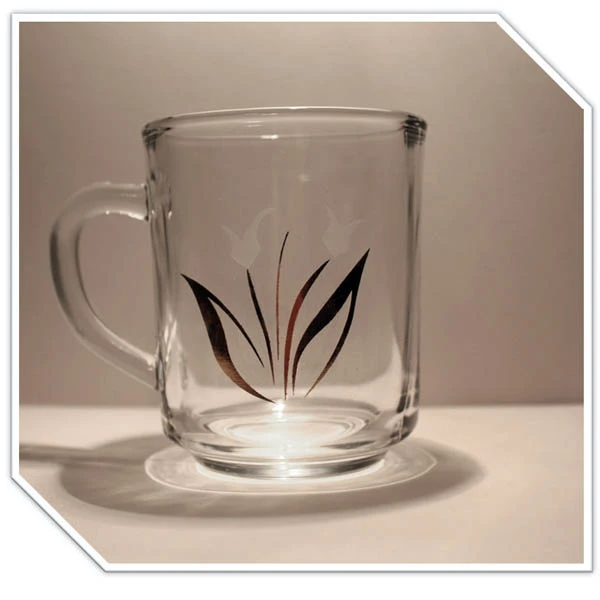 KPL. 6 SZKLANEK Z UCHEM *TULIPAN*