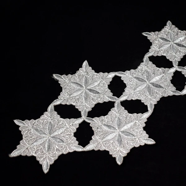 MESA-BIEŻNIK ŚWIĄTECZNY *BN* SZARY 20X160 913