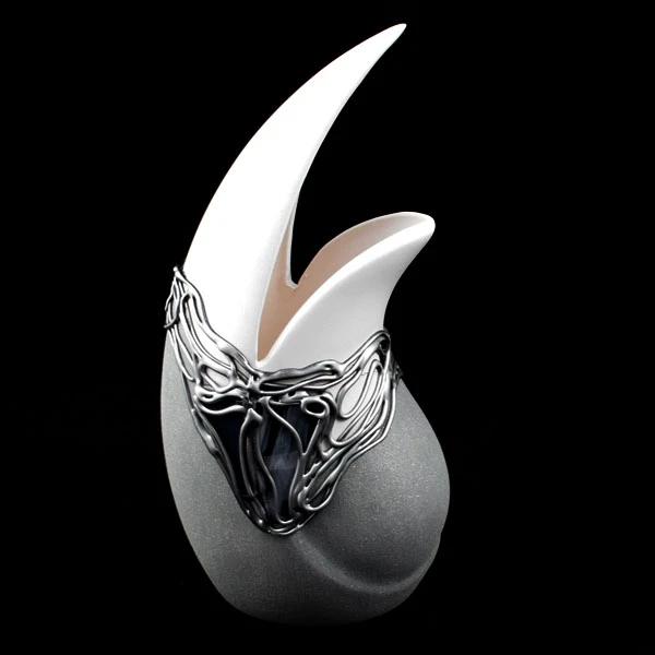 CER-WAZON DELFIN MAŁY *DEKOR WITRAŻ 1/2 BROKAT BIAŁY* C-593-1/2W