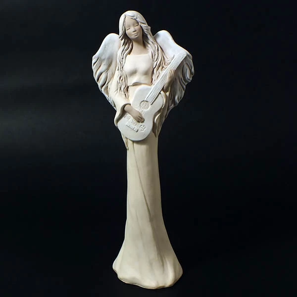 CA-FIGURKA CERAMICZNA *MIRA Z GITARĄ* 183