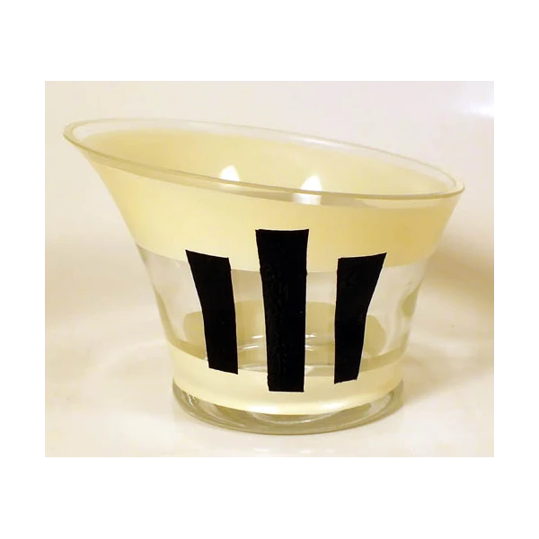 KLAUDIA-WAZON ZDOBIONY W401