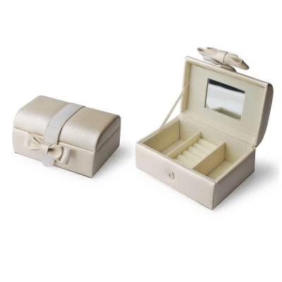 MON-KUFEREK NA BIŻUTERIĘ 0663