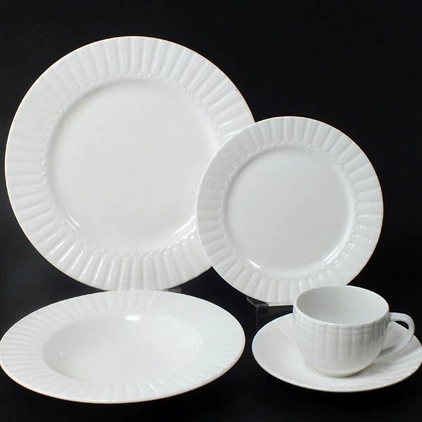 MON-KOMPLET OBIADOWO-KAWOWY 4-OSOBOWY 20EL. 0541