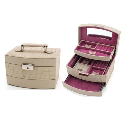 TOM-KUFEREK NA BIŻUT.P123-403